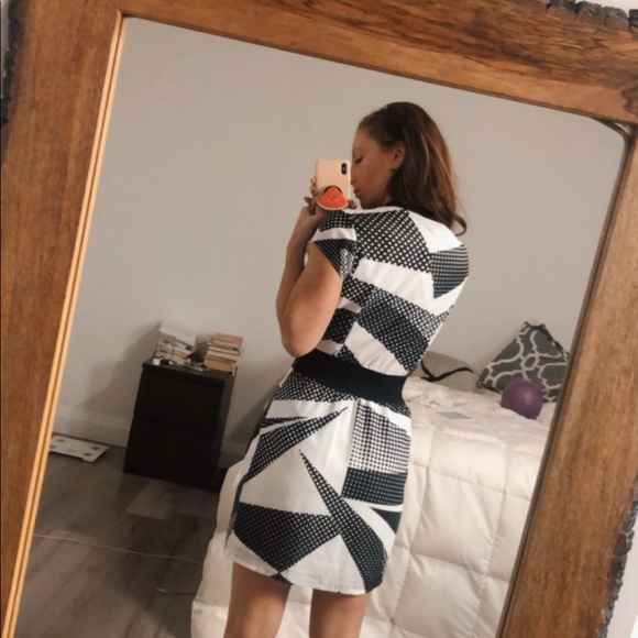Bebe Black & White Popart Style Wrap Dress - Picture 3 of 12